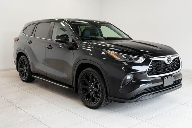 used 2024 Toyota Highlander car, priced at $42,505