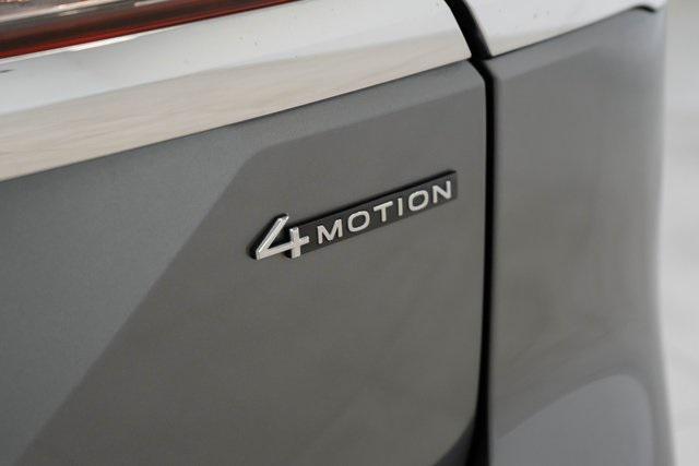 used 2025 Volkswagen Atlas car, priced at $34,895