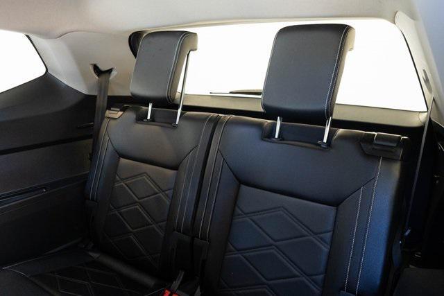 used 2025 Volkswagen Atlas car, priced at $34,895