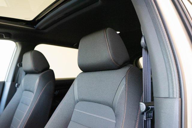 new 2025 Honda CR-V Hybrid car, priced at $37,545