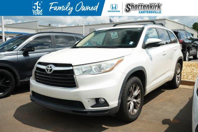 used 2015 Toyota Highlander car, priced at $19,999