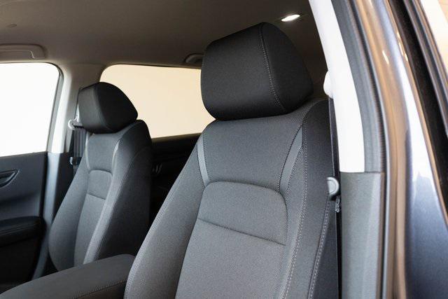 new 2025 Honda CR-V car, priced at $32,995