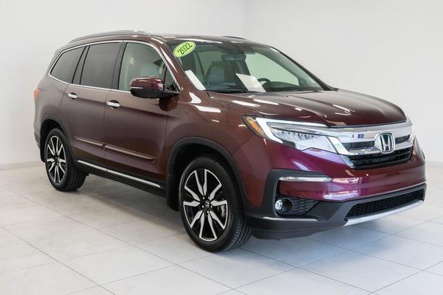 used 2022 Honda Pilot car, priced at $34,999