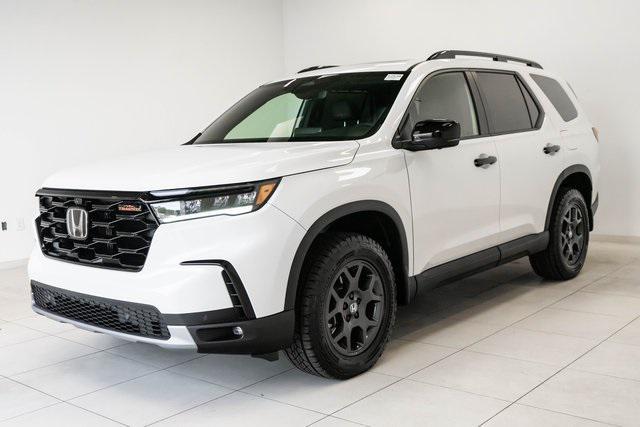 new 2025 Honda Pilot car, priced at $51,305