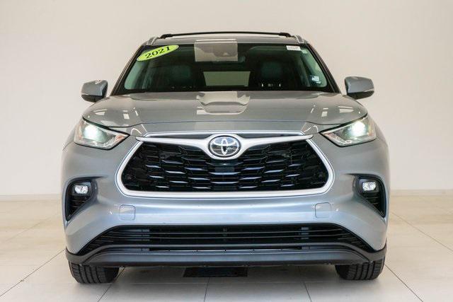 used 2021 Toyota Highlander car, priced at $33,525