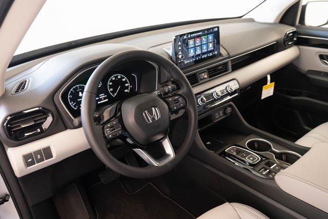 new 2025 Honda Pilot car, priced at $48,995