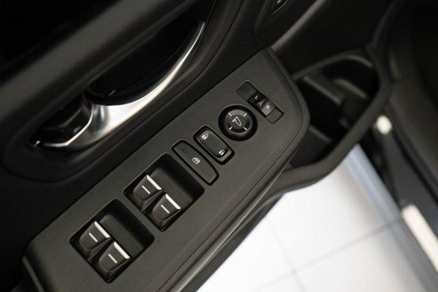 new 2025 Honda Pilot car, priced at $50,895
