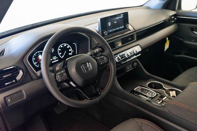 new 2025 Honda Pilot car, priced at $42,105