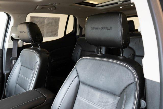 used 2023 GMC Acadia car, priced at $35,942