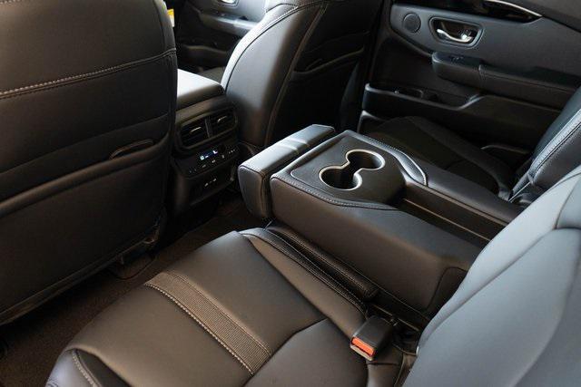 new 2025 Honda Pilot car, priced at $47,095