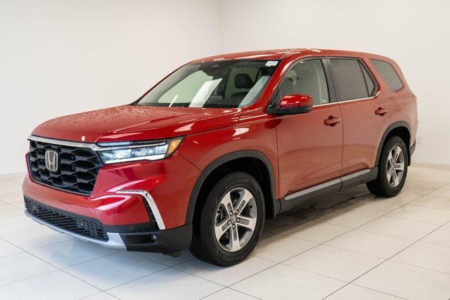 new 2025 Honda Pilot car, priced at $45,450