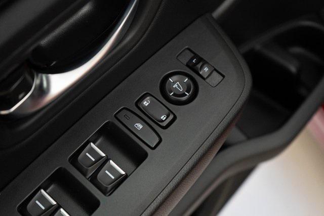 new 2025 Honda Pilot car, priced at $45,450