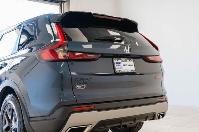 new 2026 Honda CR-V Hybrid car, priced at $40,250
