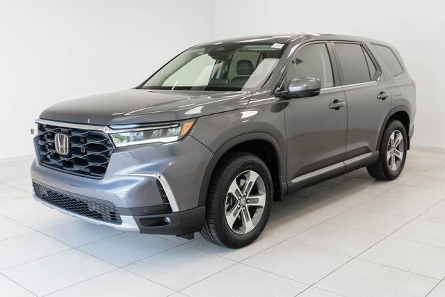 new 2025 Honda Pilot car, priced at $46,430