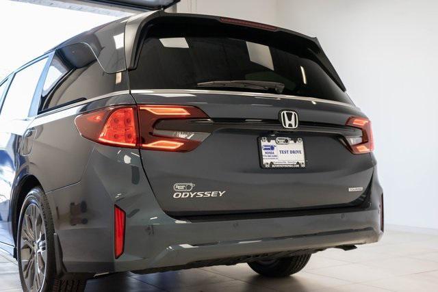 new 2025 Honda Odyssey car, priced at $48,005