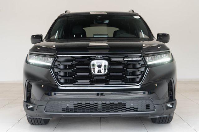 new 2025 Honda Pilot car, priced at $57,750