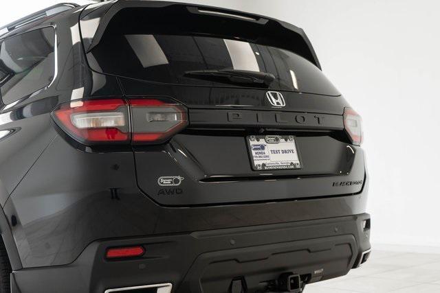 new 2025 Honda Pilot car, priced at $57,750