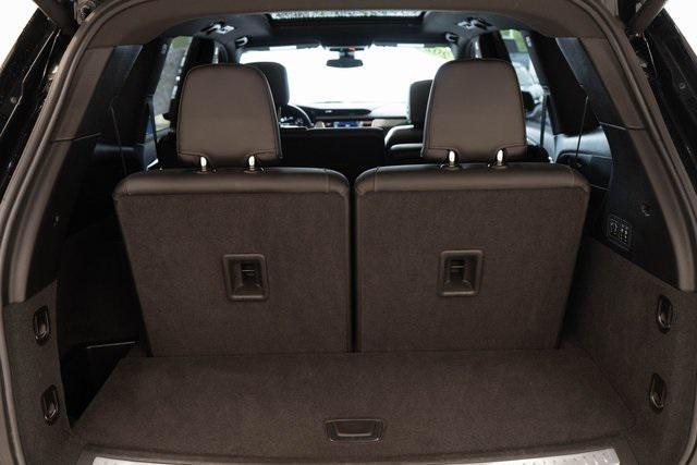 used 2024 Cadillac XT6 car, priced at $42,372