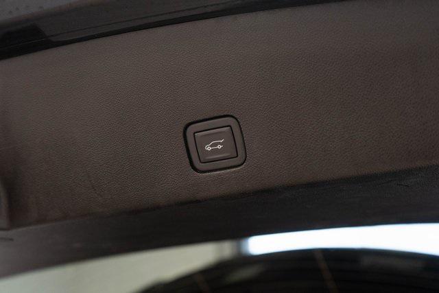 used 2024 Cadillac XT6 car, priced at $42,372