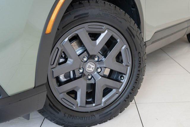 new 2026 Honda CR-V Hybrid car, priced at $40,705