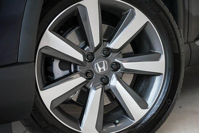 new 2025 Honda Pilot car, priced at $48,895