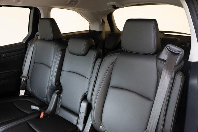 new 2026 Honda Odyssey car, priced at $45,640