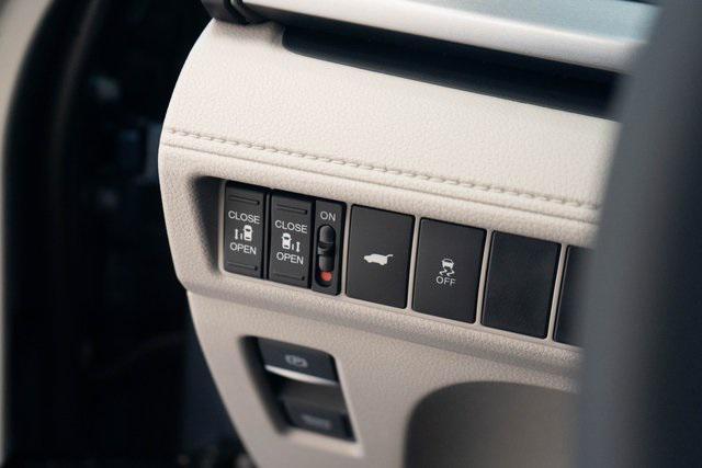 new 2026 Honda Odyssey car, priced at $44,885
