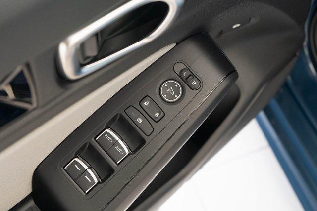 new 2025 Honda Civic Hybrid car, priced at $30,555