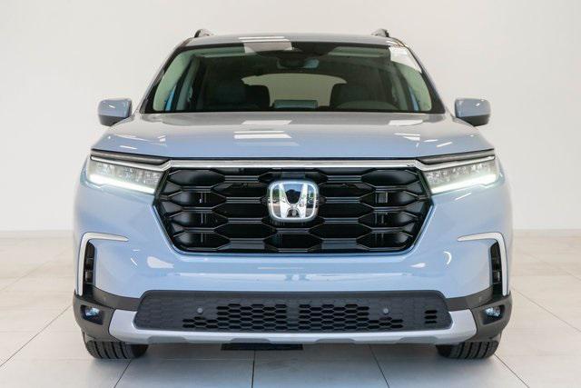 new 2025 Honda Pilot car, priced at $51,150