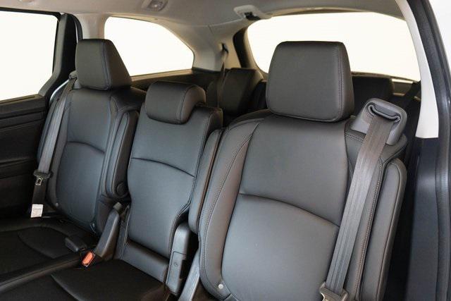 new 2026 Honda Odyssey car, priced at $46,140