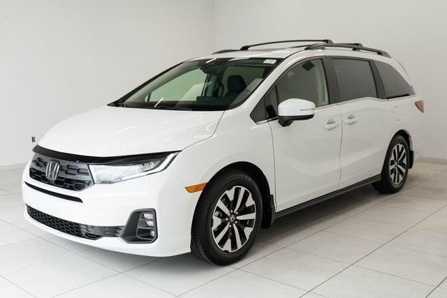 new 2026 Honda Odyssey car, priced at $46,140
