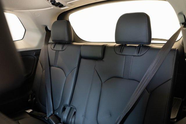 new 2025 Honda Pilot car, priced at $45,405