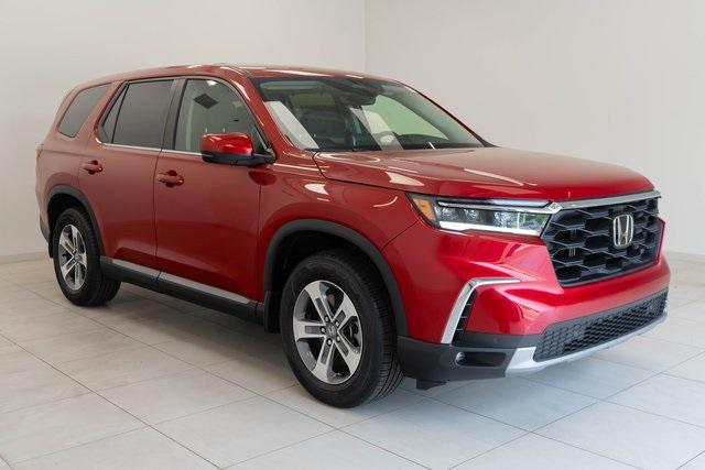 new 2025 Honda Pilot car, priced at $45,405