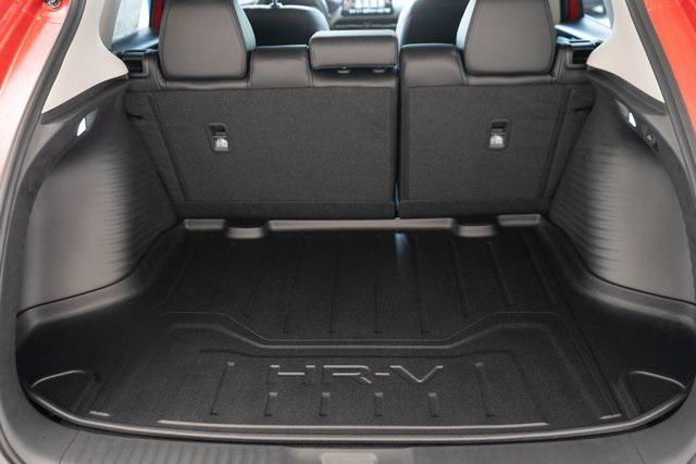 new 2025 Honda HR-V car, priced at $30,895