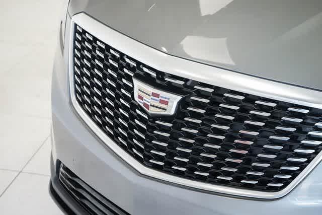 used 2021 Cadillac XT5 car, priced at $23,906