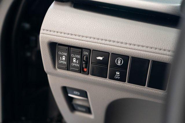 used 2023 Honda Odyssey car, priced at $35,999