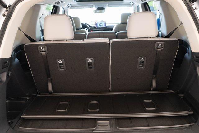 used 2025 Honda Pilot car, priced at $50,999