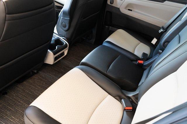 new 2025 Honda Odyssey car, priced at $52,630