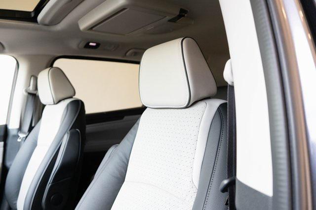new 2025 Honda Odyssey car, priced at $52,630