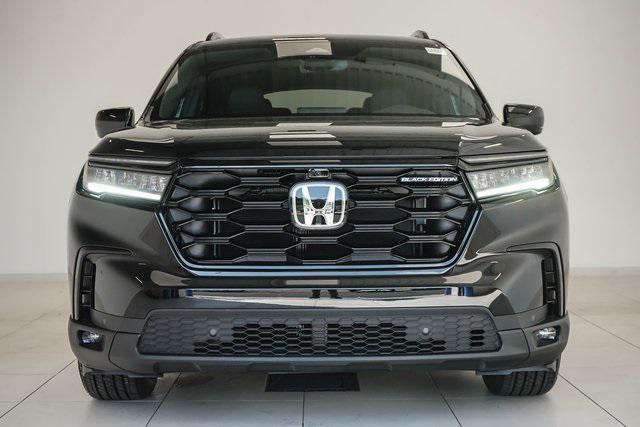 new 2025 Honda Pilot car, priced at $55,975