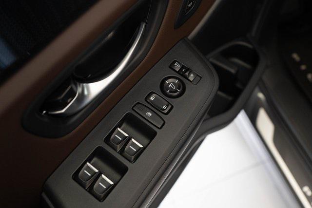 new 2025 Honda Pilot car, priced at $56,250