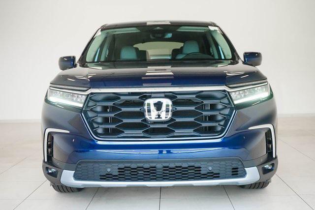 new 2025 Honda Pilot car, priced at $46,995