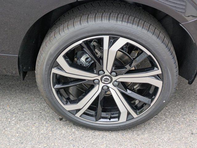 new 2025 Volvo XC60 car, priced at $61,010