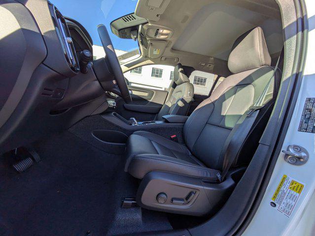 new 2025 Volvo XC40 car, priced at $49,790