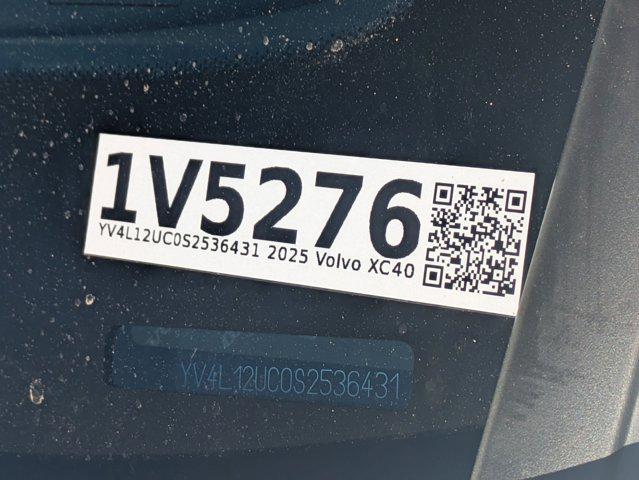 new 2025 Volvo XC40 car, priced at $49,790
