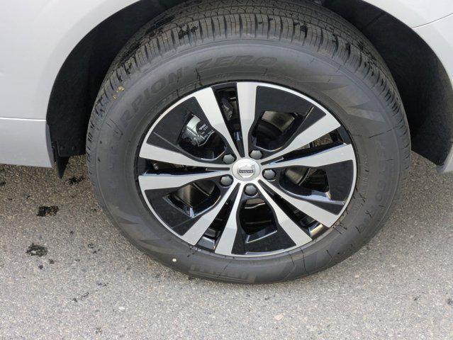 new 2025 Volvo XC60 car, priced at $49,095