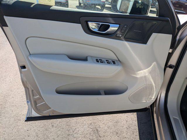 new 2025 Volvo XC60 car, priced at $61,010