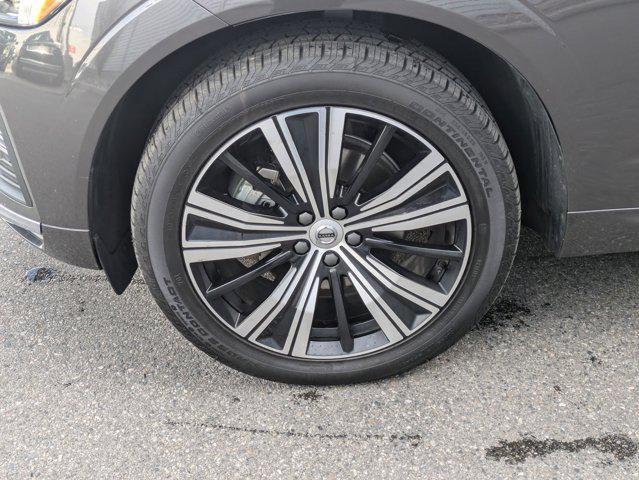 used 2022 Volvo XC60 car, priced at $38,809