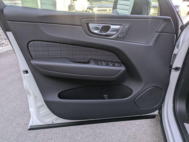 new 2025 Volvo XC60 car, priced at $49,895