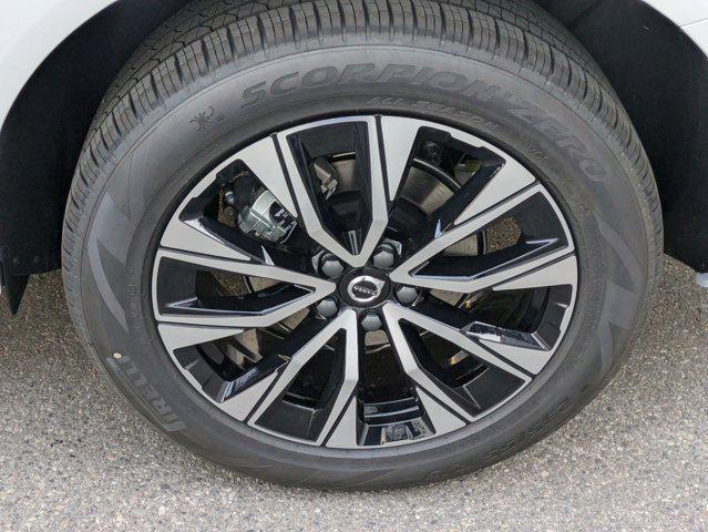 new 2025 Volvo XC60 car, priced at $49,895
